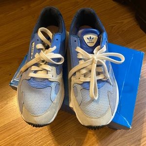 Women’s Adidas Falcon Size 8.5